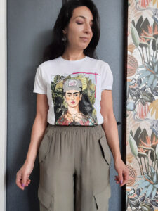 t-shirt girocollo in cotone stampa Frida